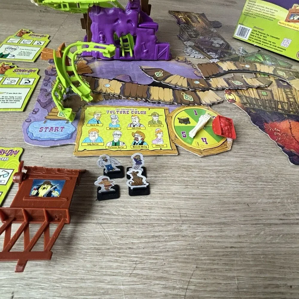 Pressman Scooby-Doo Mystery Mine 3D Board Game 2013  Boxed No Manual Mostly Comp